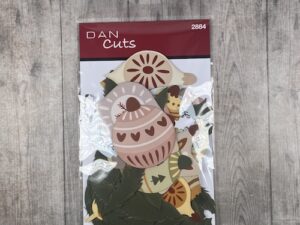 2884 Dan Cuts, Julekugler