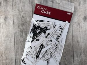 2891 Dan Cuts, Tekster - Kollegaer naboer & venner tekst